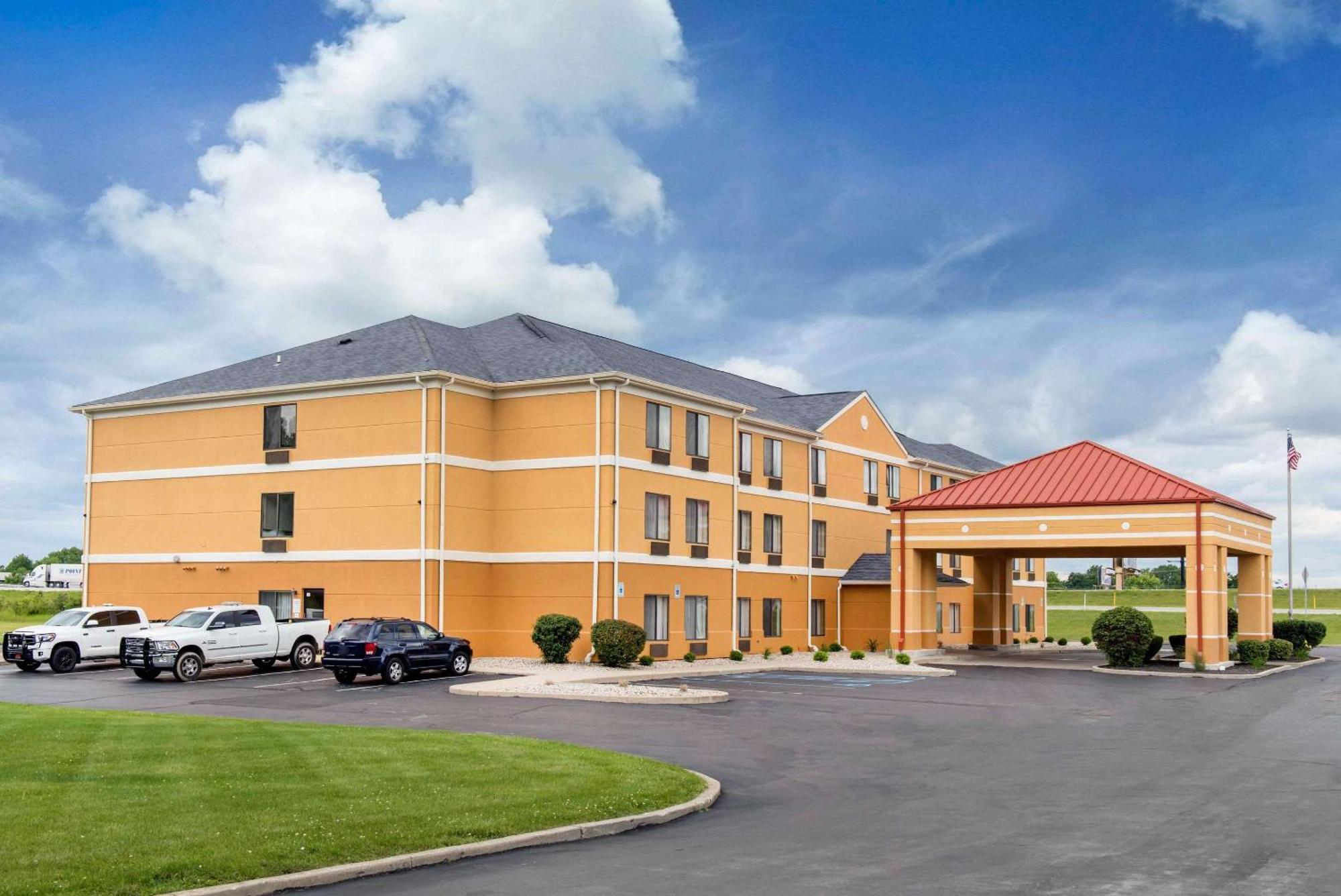 Quality Inn & Suites Anderson I-69 Bagian luar foto