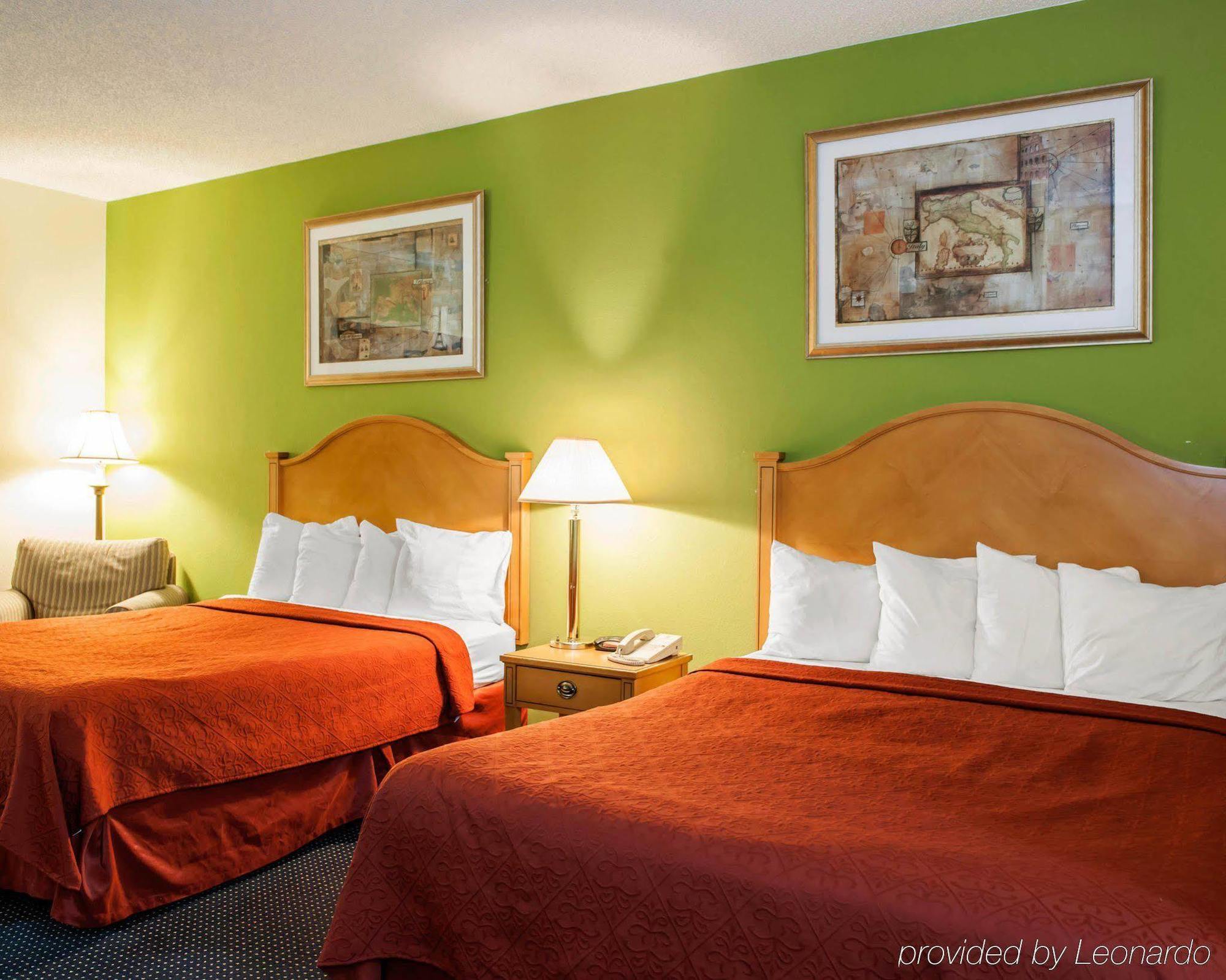 Quality Inn & Suites Anderson I-69 Bagian luar foto